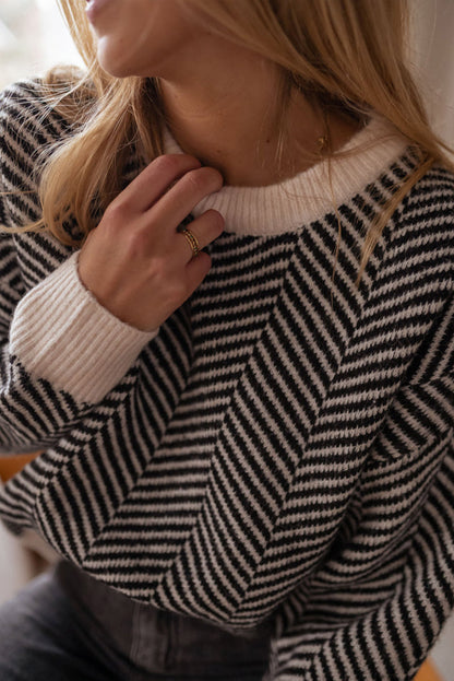 Black Contrast Edge Sweater