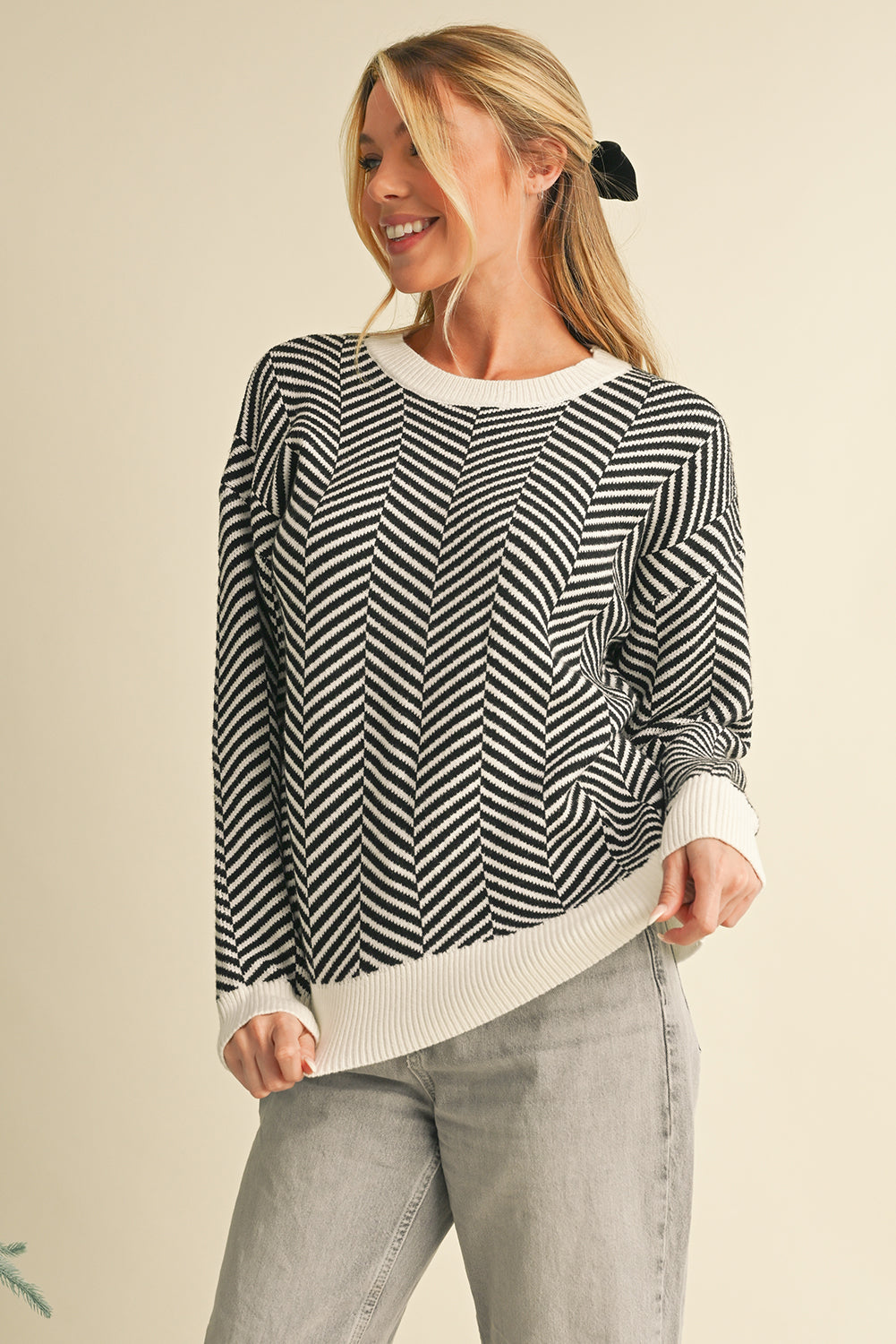 Black Contrast Edge Sweater