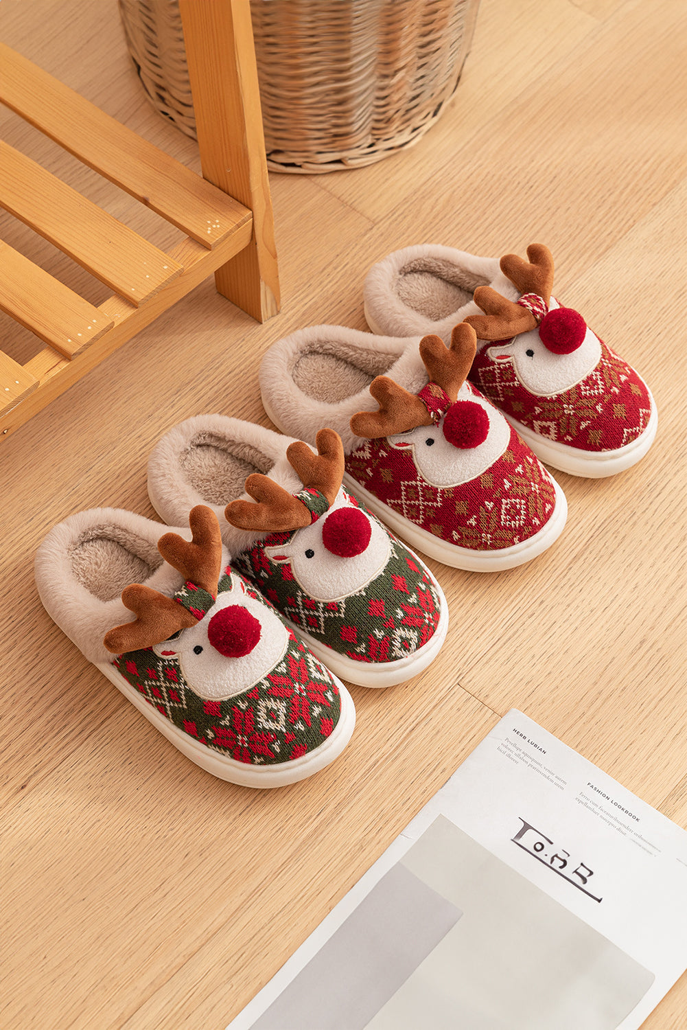 Christmas Cartoon Reindeer Plush Home Slippers