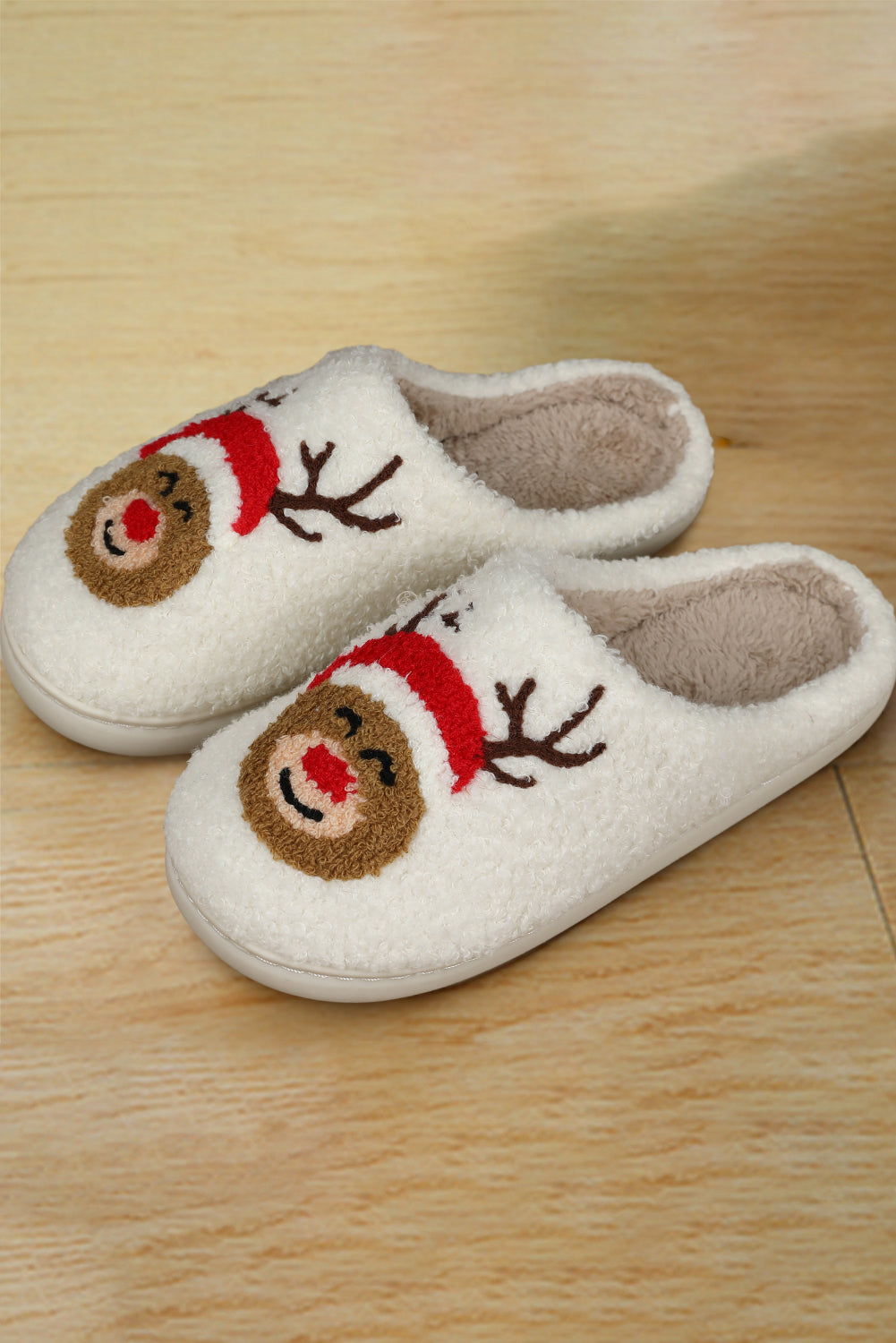 White Christmas Deer Pattern Slippers