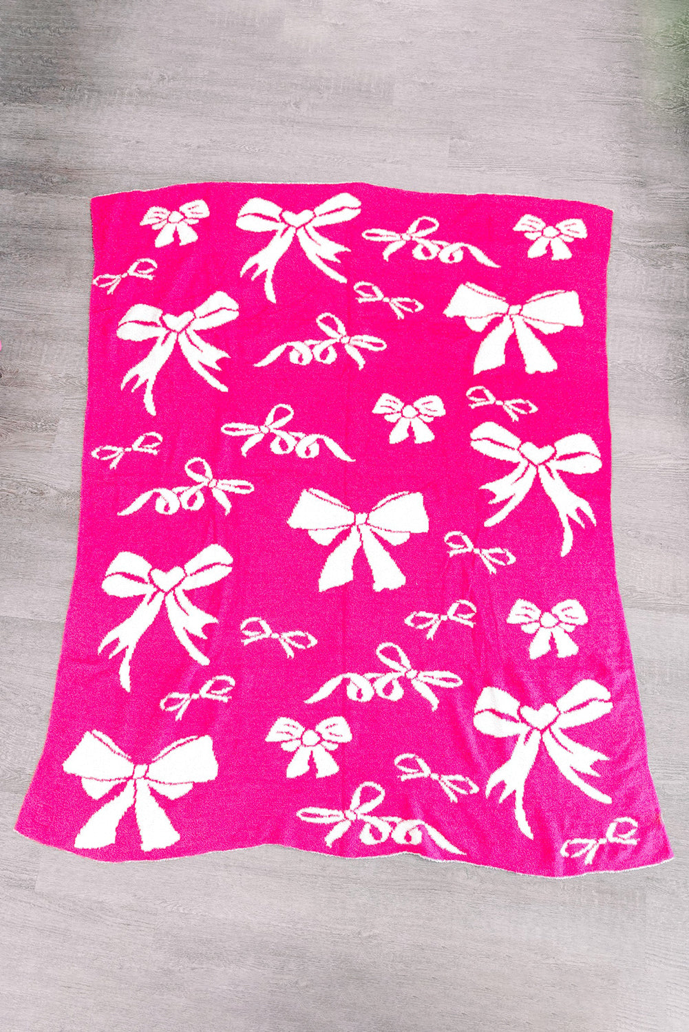 Rose Bow Printed Cozy Throw Blanket