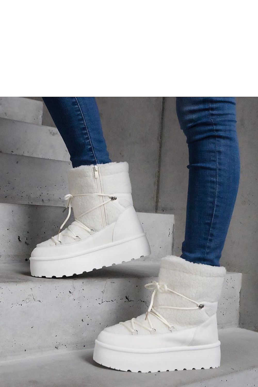 Snow Boots